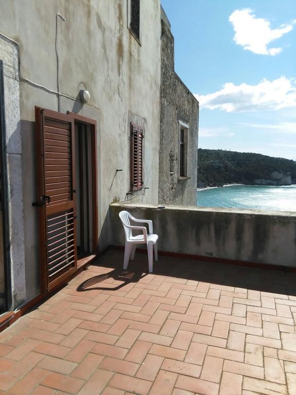 Appartamenti Castello بيسْكيتْشّي المظهر الخارجي الصورة